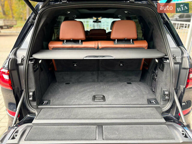 Черный БМВ X7, объемом двигателя 2.99 л и пробегом 102 тыс. км за 82800 $, фото 39 на Automoto.ua