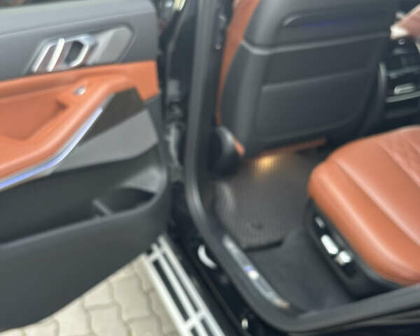 Чорний БМВ X7, об'ємом двигуна 3 л та пробігом 47 тис. км за 90000 $, фото 12 на Automoto.ua