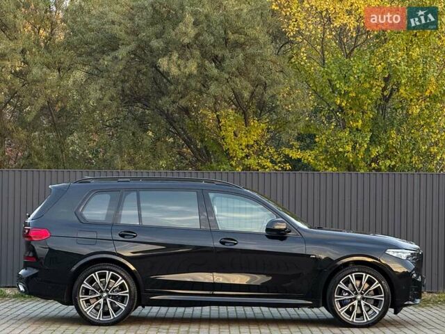 Черный БМВ X7, объемом двигателя 3 л и пробегом 110 тыс. км за 96499 $, фото 2 на Automoto.ua