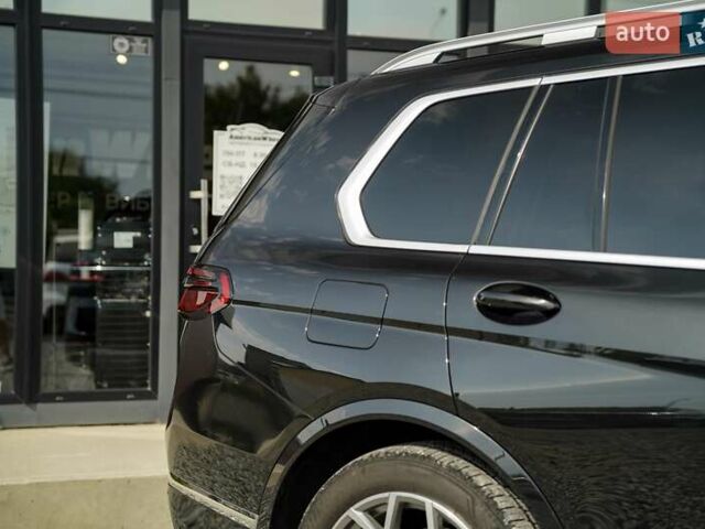 Черный БМВ X7, объемом двигателя 3 л и пробегом 67 тыс. км за 99500 $, фото 11 на Automoto.ua
