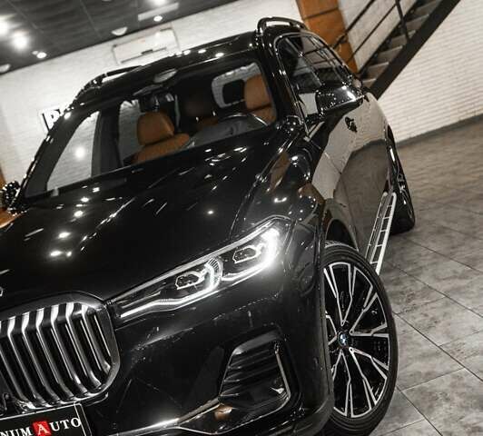 Черный БМВ X7, объемом двигателя 3 л и пробегом 65 тыс. км за 79900 $, фото 40 на Automoto.ua