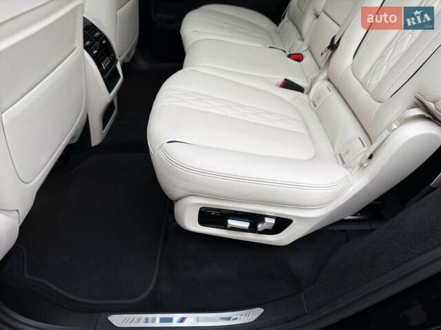 Черный БМВ X7, объемом двигателя 3 л и пробегом 110 тыс. км за 96499 $, фото 84 на Automoto.ua