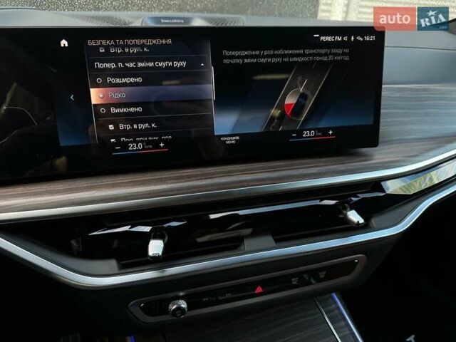 Черный БМВ X7, объемом двигателя 4.4 л и пробегом 40 тыс. км за 140900 $, фото 118 на Automoto.ua