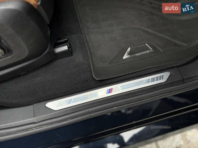 Черный БМВ X7, объемом двигателя 2.99 л и пробегом 117 тыс. км за 103900 $, фото 75 на Automoto.ua