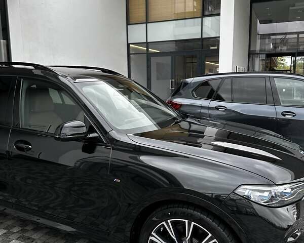 Черный БМВ X7, объемом двигателя 4.39 л и пробегом 98 тыс. км за 133000 $, фото 4 на Automoto.ua