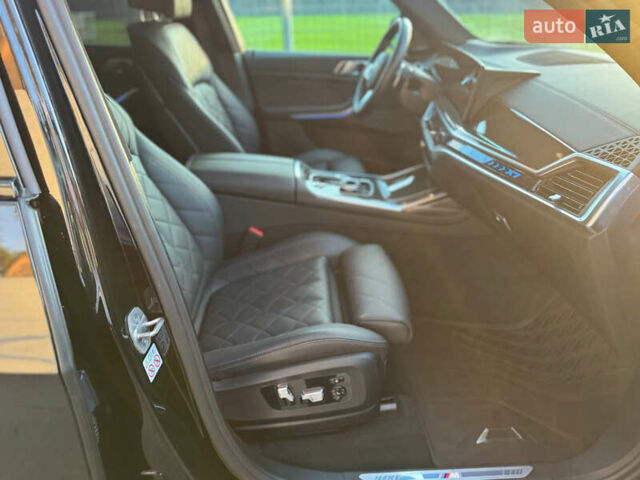 Черный БМВ X7, объемом двигателя 2.99 л и пробегом 57 тыс. км за 115500 $, фото 58 на Automoto.ua