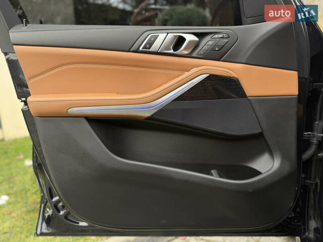 Черный БМВ X7, объемом двигателя 2.99 л и пробегом 117 тыс. км за 103900 $, фото 27 на Automoto.ua