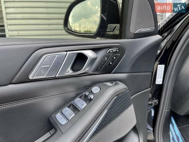 Черный БМВ X7, объемом двигателя 2.99 л и пробегом 29 тыс. км за 106500 $, фото 24 на Automoto.ua