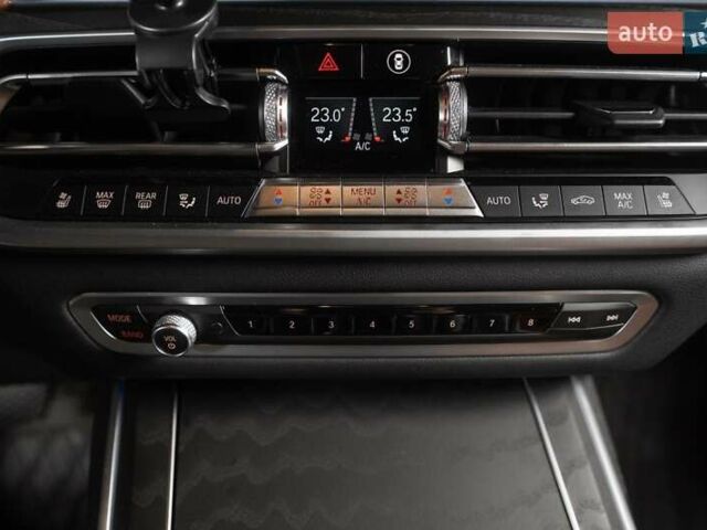 Черный БМВ X7, объемом двигателя 3 л и пробегом 65 тыс. км за 79900 $, фото 82 на Automoto.ua