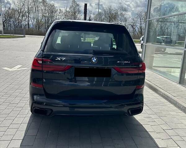Черный БМВ X7, объемом двигателя 2.99 л и пробегом 71 тыс. км за 89000 $, фото 4 на Automoto.ua