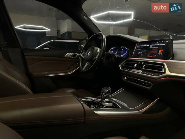 Черный БМВ X7, объемом двигателя 3 л и пробегом 96 тыс. км за 99999 $, фото 37 на Automoto.ua