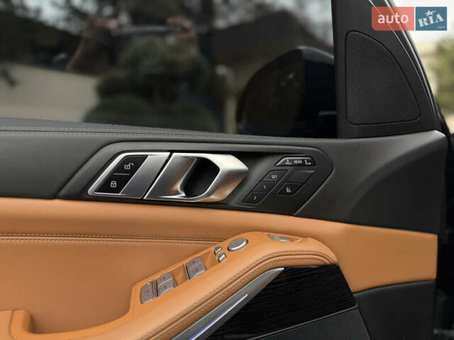 Черный БМВ X7, объемом двигателя 2.99 л и пробегом 117 тыс. км за 103900 $, фото 29 на Automoto.ua