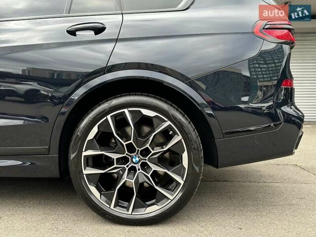 Черный БМВ X7, объемом двигателя 4.4 л и пробегом 40 тыс. км за 140900 $, фото 34 на Automoto.ua