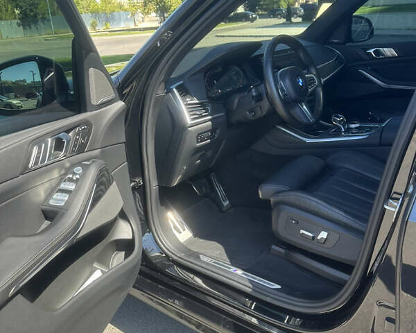 Черный БМВ X7, объемом двигателя 3 л и пробегом 70 тыс. км за 88888 $, фото 15 на Automoto.ua