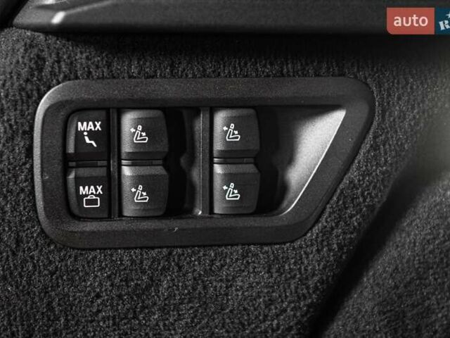 Черный БМВ X7, объемом двигателя 3 л и пробегом 65 тыс. км за 79900 $, фото 66 на Automoto.ua