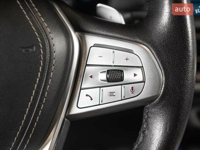 Черный БМВ X7, объемом двигателя 3 л и пробегом 65 тыс. км за 79900 $, фото 114 на Automoto.ua