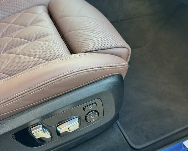 Черный БМВ X7, объемом двигателя 2.99 л и пробегом 20 тыс. км за 124000 $, фото 28 на Automoto.ua