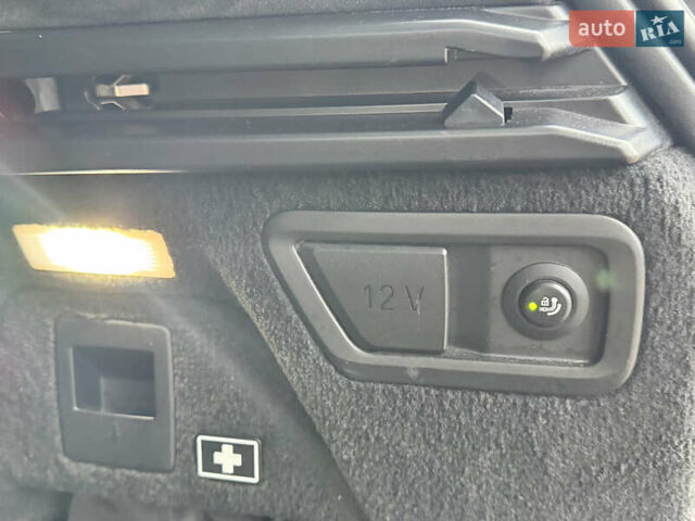 Черный БМВ X7, объемом двигателя 2.99 л и пробегом 110 тыс. км за 80000 $, фото 18 на Automoto.ua