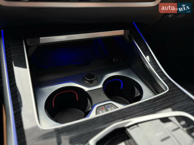 Черный БМВ X7, объемом двигателя 2.99 л и пробегом 117 тыс. км за 103900 $, фото 42 на Automoto.ua