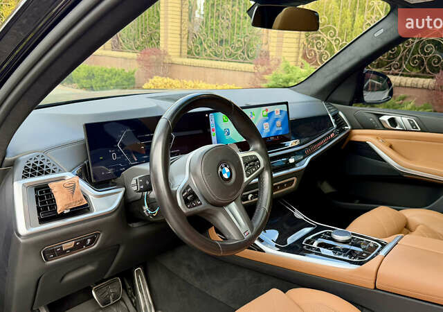 Черный БМВ X7, объемом двигателя 2.99 л и пробегом 115 тыс. км за 103000 $, фото 17 на Automoto.ua