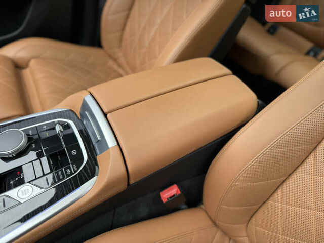 Черный БМВ X7, объемом двигателя 2.99 л и пробегом 117 тыс. км за 103900 $, фото 40 на Automoto.ua