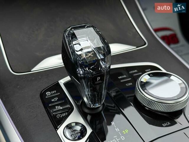 Черный БМВ X7, объемом двигателя 3 л и пробегом 110 тыс. км за 96499 $, фото 74 на Automoto.ua