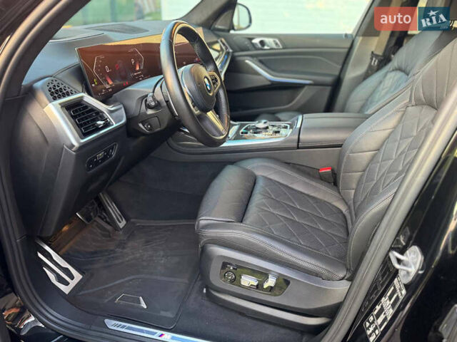 Черный БМВ X7, объемом двигателя 2.99 л и пробегом 57 тыс. км за 115500 $, фото 54 на Automoto.ua