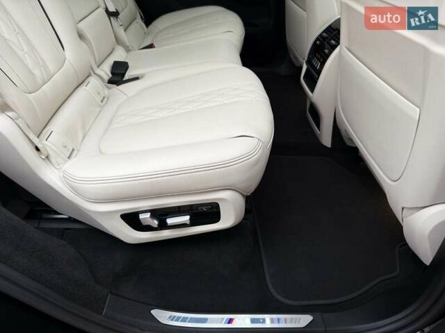 Черный БМВ X7, объемом двигателя 3 л и пробегом 110 тыс. км за 96499 $, фото 103 на Automoto.ua
