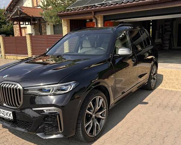 Черный БМВ X7, объемом двигателя 2.99 л и пробегом 68 тыс. км за 104000 $, фото 1 на Automoto.ua
