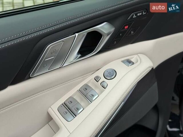 Черный БМВ X7, объемом двигателя 3 л и пробегом 110 тыс. км за 96499 $, фото 45 на Automoto.ua