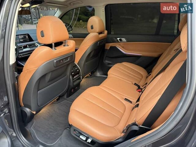 Черный БМВ X7, объемом двигателя 3 л и пробегом 88 тыс. км за 69999 $, фото 21 на Automoto.ua