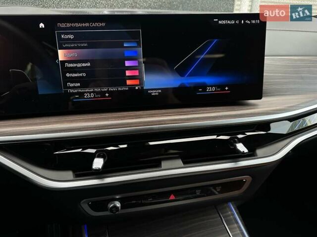 Черный БМВ X7, объемом двигателя 4.4 л и пробегом 40 тыс. км за 140900 $, фото 110 на Automoto.ua