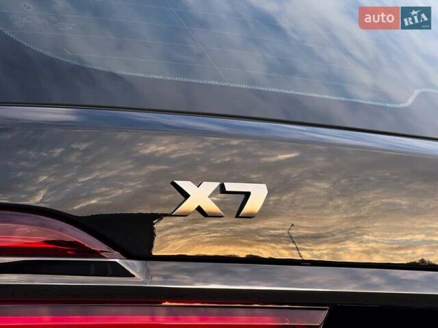 Черный БМВ X7, объемом двигателя 3 л и пробегом 110 тыс. км за 96499 $, фото 28 на Automoto.ua