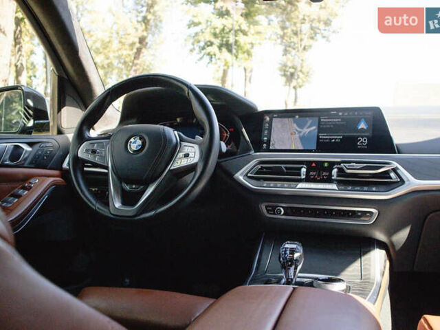 Черный БМВ X7, объемом двигателя 3 л и пробегом 64 тыс. км за 69999 $, фото 61 на Automoto.ua