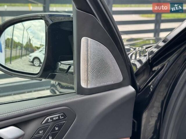 Черный БМВ X7, объемом двигателя 3 л и пробегом 29 тыс. км за 99900 $, фото 15 на Automoto.ua