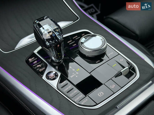 Черный БМВ X7, объемом двигателя 2.99 л и пробегом 41 тыс. км за 89900 $, фото 83 на Automoto.ua