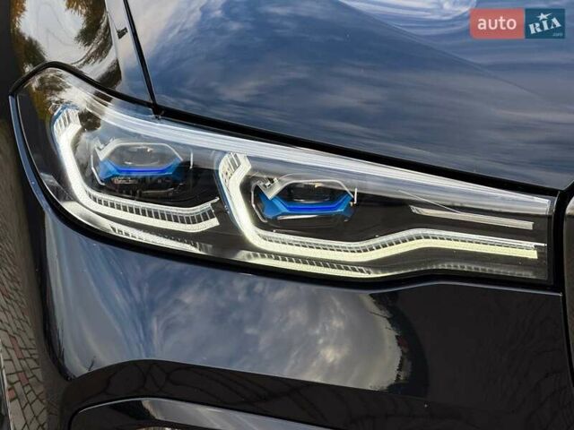 Черный БМВ X7, объемом двигателя 3 л и пробегом 110 тыс. км за 96499 $, фото 12 на Automoto.ua