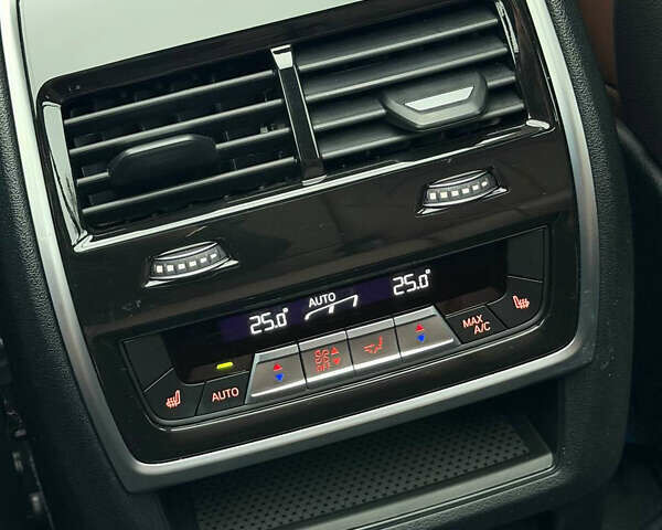 Чорний БМВ X7, об'ємом двигуна 2.99 л та пробігом 49 тис. км за 129000 $, фото 12 на Automoto.ua