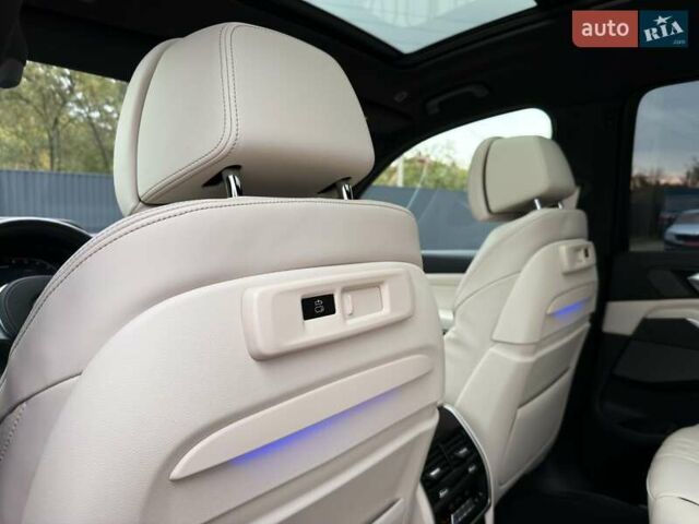 Черный БМВ X7, объемом двигателя 3 л и пробегом 110 тыс. км за 96499 $, фото 88 на Automoto.ua