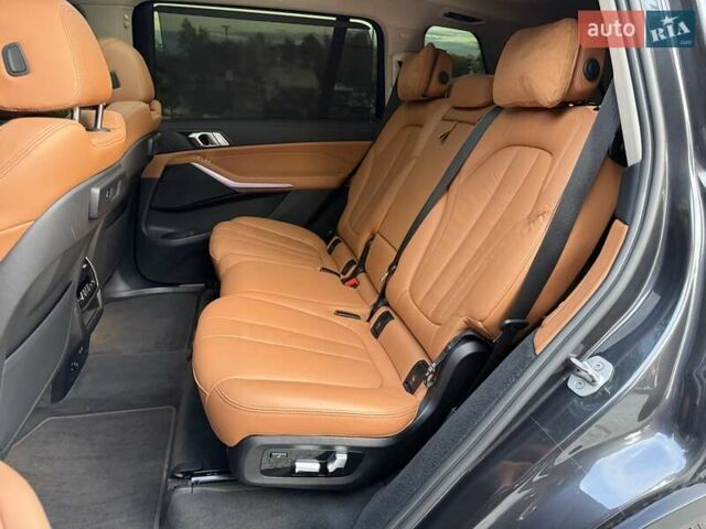 Черный БМВ X7, объемом двигателя 3 л и пробегом 88 тыс. км за 69999 $, фото 22 на Automoto.ua