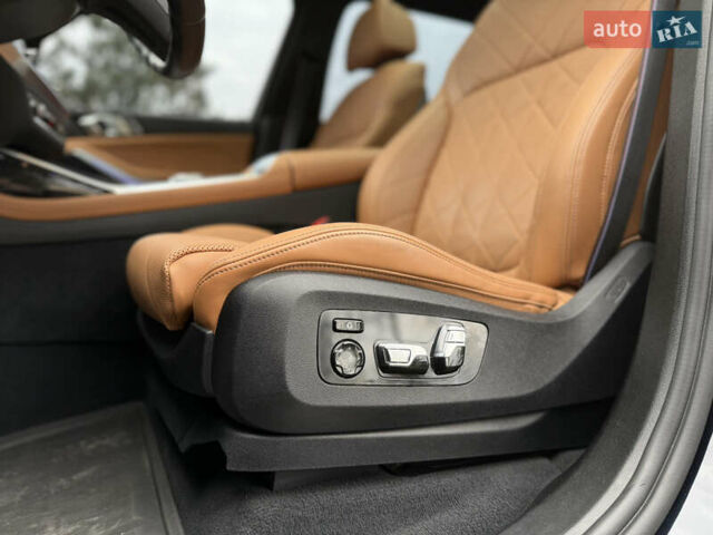 Черный БМВ X7, объемом двигателя 2.99 л и пробегом 117 тыс. км за 103900 $, фото 30 на Automoto.ua