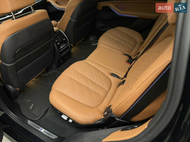 Черный БМВ X7, объемом двигателя 2.99 л и пробегом 117 тыс. км за 103900 $, фото 58 на Automoto.ua