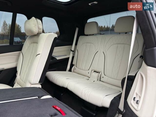 Черный БМВ X7, объемом двигателя 3 л и пробегом 110 тыс. км за 96499 $, фото 90 на Automoto.ua