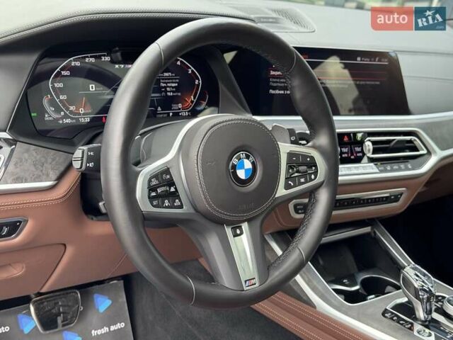 Черный БМВ X7, объемом двигателя 3 л и пробегом 29 тыс. км за 99900 $, фото 18 на Automoto.ua