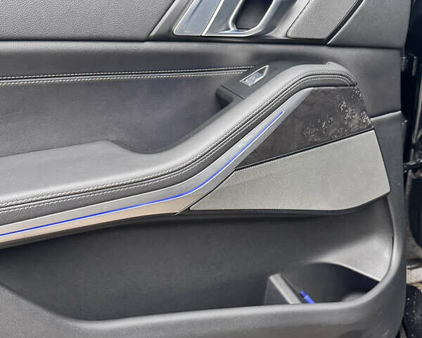 Черный БМВ X7, объемом двигателя 2.99 л и пробегом 110 тыс. км за 80000 $, фото 6 на Automoto.ua