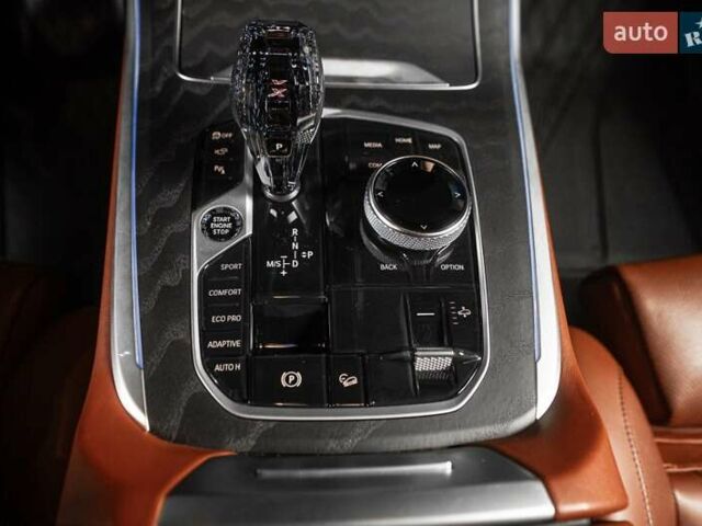 Черный БМВ X7, объемом двигателя 3 л и пробегом 65 тыс. км за 79900 $, фото 84 на Automoto.ua