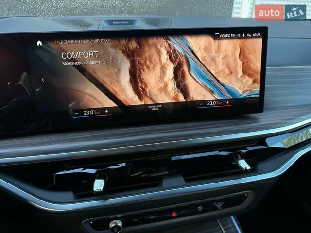 Черный БМВ X7, объемом двигателя 4.4 л и пробегом 40 тыс. км за 140900 $, фото 130 на Automoto.ua