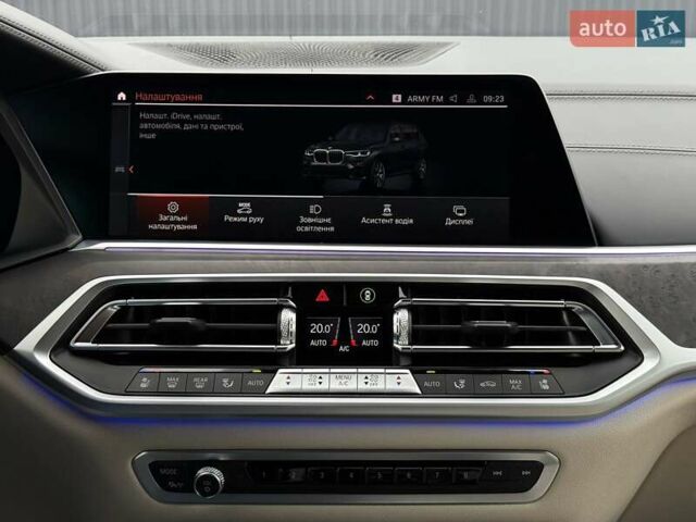 Черный БМВ X7, объемом двигателя 3 л и пробегом 110 тыс. км за 96499 $, фото 68 на Automoto.ua