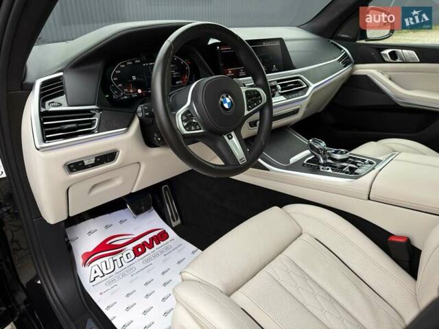 Черный БМВ X7, объемом двигателя 3 л и пробегом 110 тыс. км за 96499 $, фото 56 на Automoto.ua