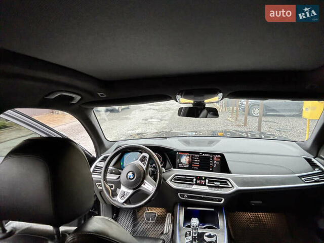 Черный БМВ X7, объемом двигателя 2.99 л и пробегом 110 тыс. км за 80000 $, фото 9 на Automoto.ua
